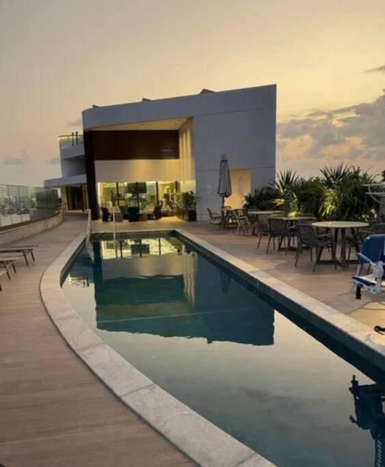 Flat Luxo Novo Em